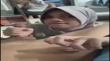 Zahra Seafood Bakaran Viral 6 Menit